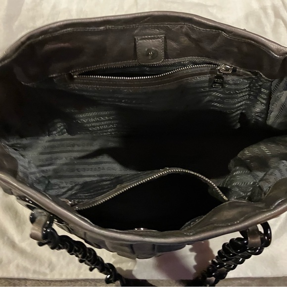 Prada Tessuto and Nappa Waves Tote Bag, Authenticity Guaranteed - Picture 12 of 15
